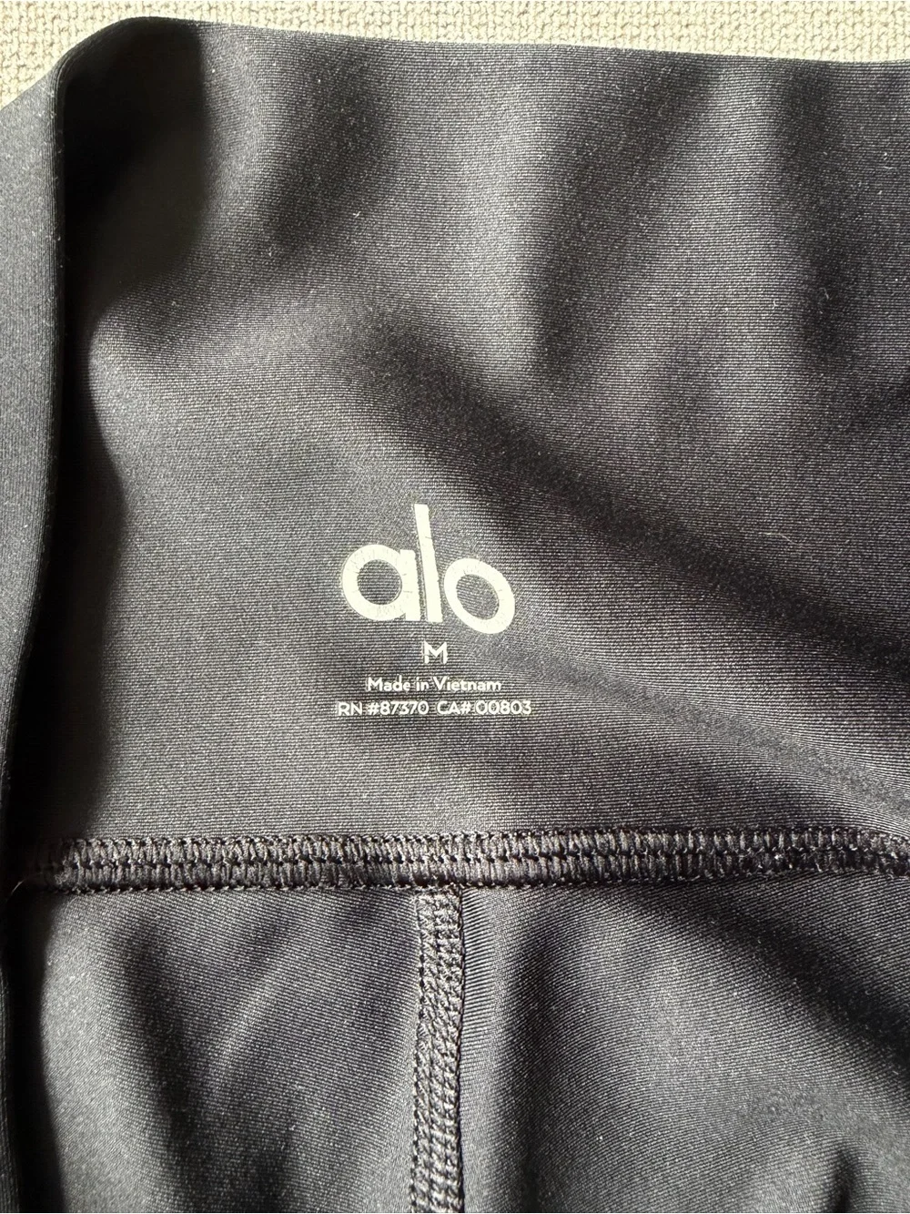 ALO Yoga good preowned